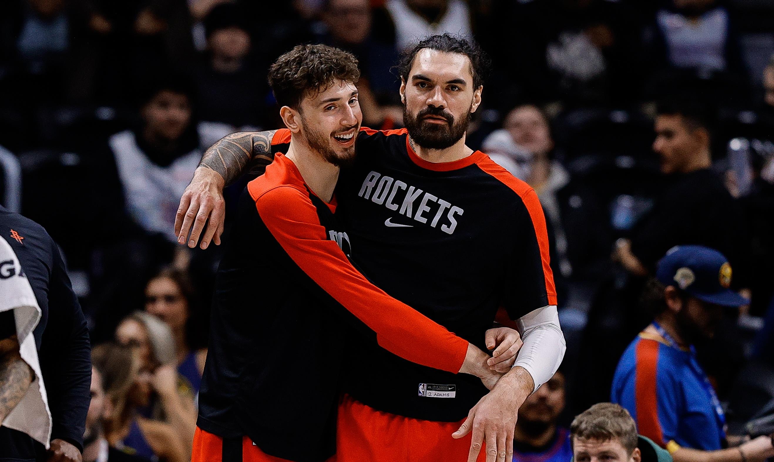 猛龙鏖战独行侠,范弗利特惊艳四座 猛龙鏖战独行侠,范弗利特惊艳四座