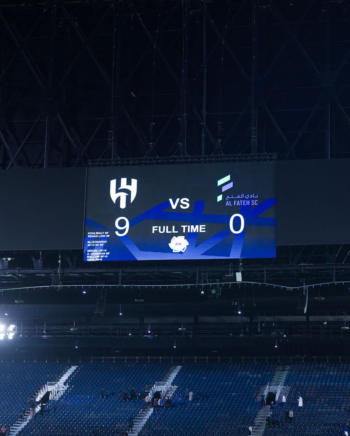 哥伦比亚强势拜仁，德利赫特三分雨点燃全场