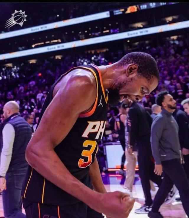 国王险胜深圳队，杜兰特关键制胜