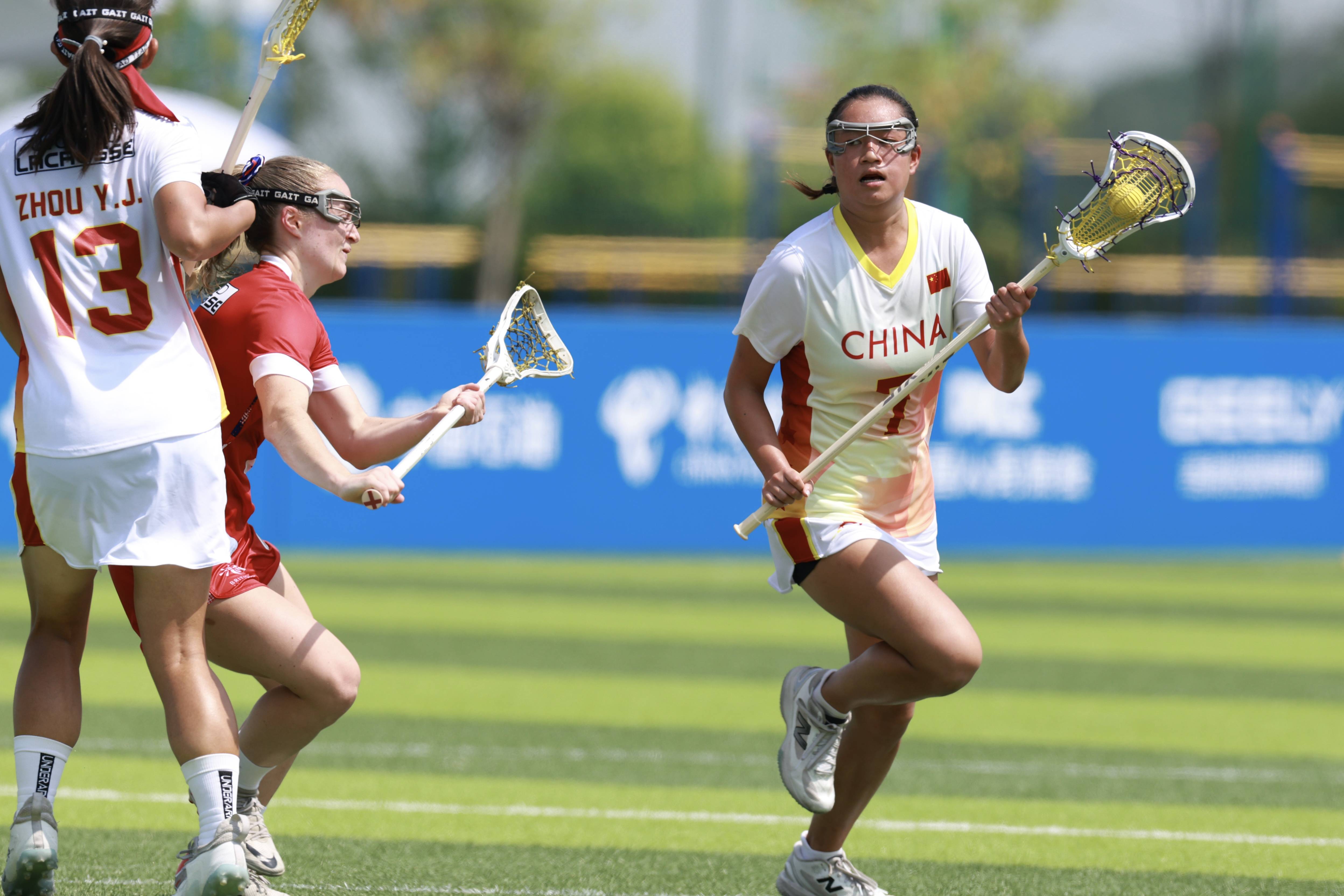 中国队轻取英格兰队，林高远统治全场