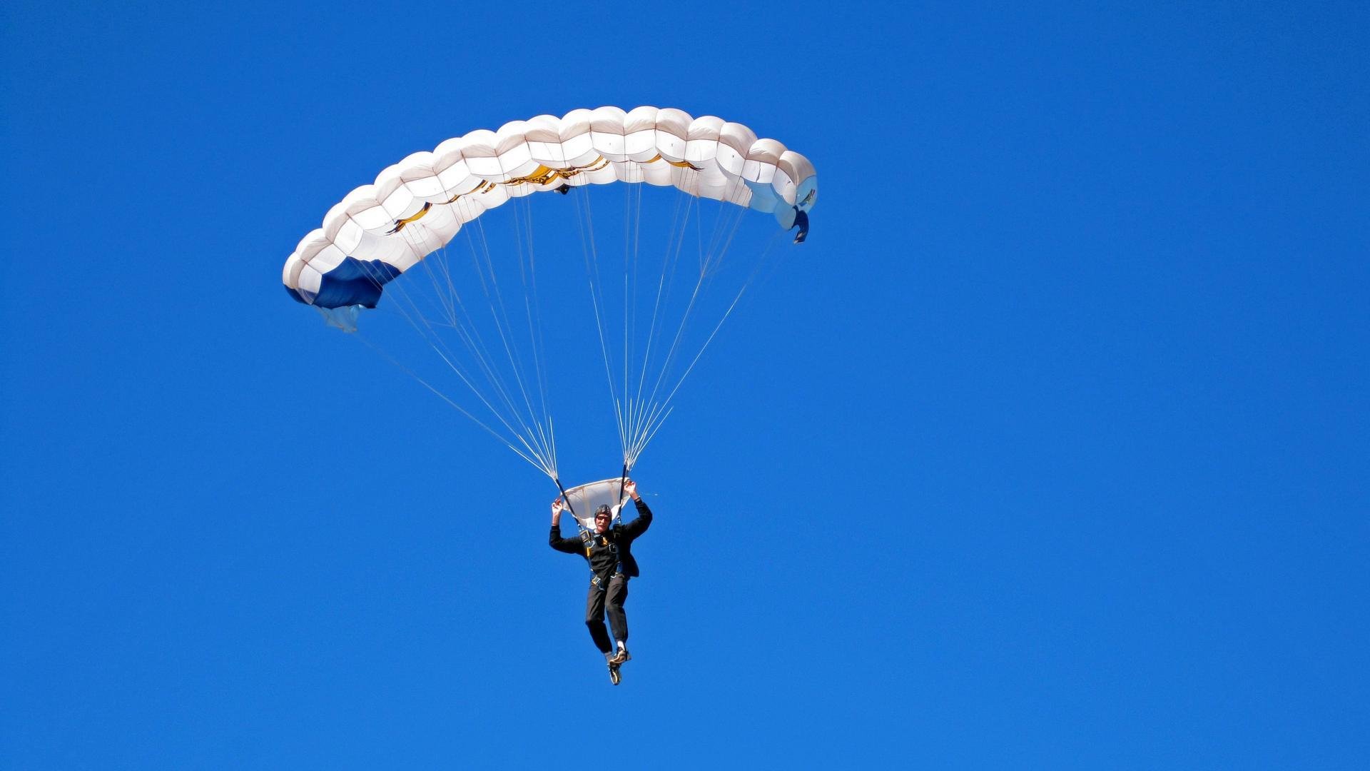 火箭升空，哈登生死战接管西决，开拓者梦碎休斯顿